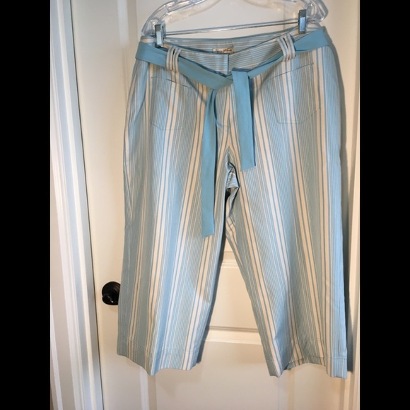 Tommy Bahama Pants - ❤️ NWT Tommy Bahamas Women's Silk Crop Pant 16